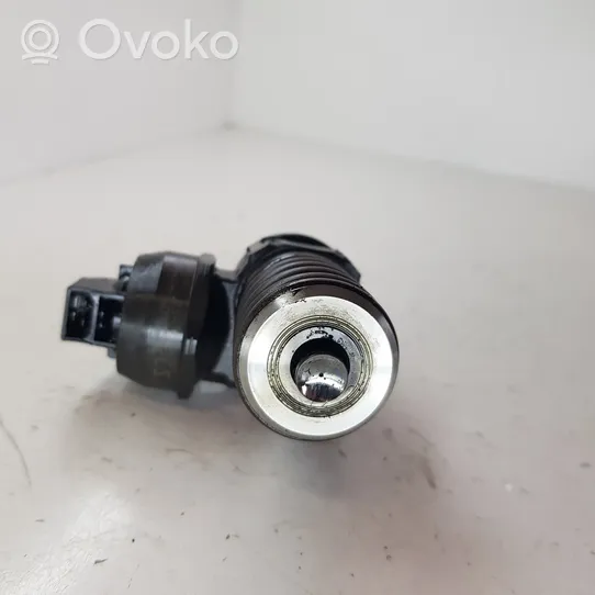 Volkswagen Polo IV 9N3 Injecteur de carburant 038130073BN