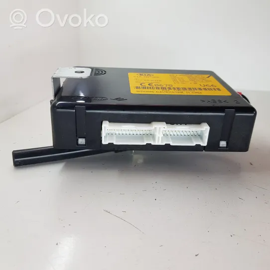 KIA Sportage Oven keskuslukituksen ohjausyksikön moduuli 954003U661