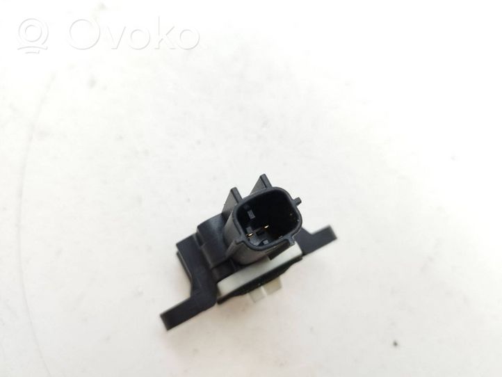 Volkswagen Eos Airbag deployment crash/impact sensor 1Q0955557