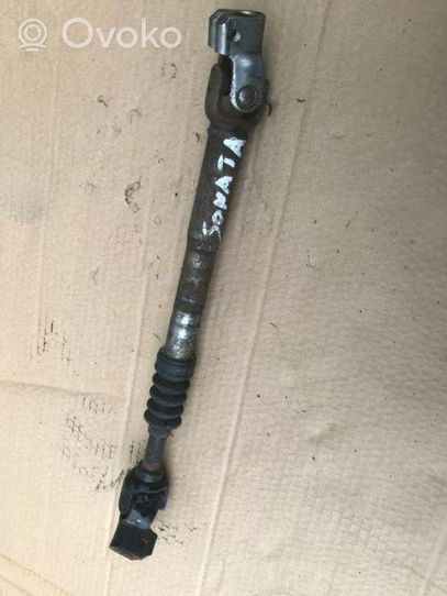 Hyundai Sonata Steering wheel axle 