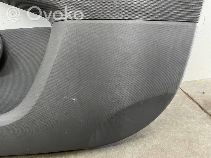 Toyota Aygo AB10 Boczki / Poszycie drzwi przednich 67611-0H010