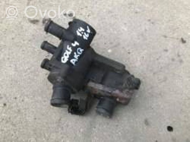 Volkswagen Lupo Tuyau de liquide de refroidissement moteur 032121111