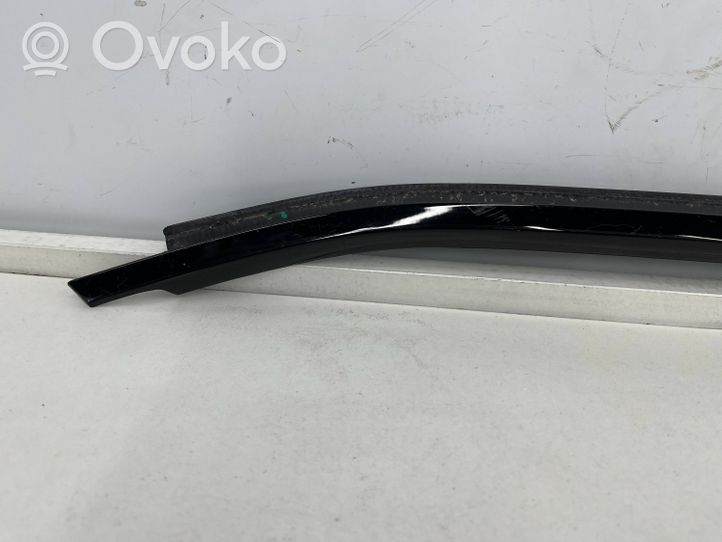 BMW X4 G02 Etuoven tuulilasin kisko 7410016