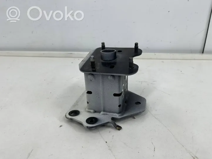 Nissan Qashqai J12 Traversa di supporto paraurti posteriore 