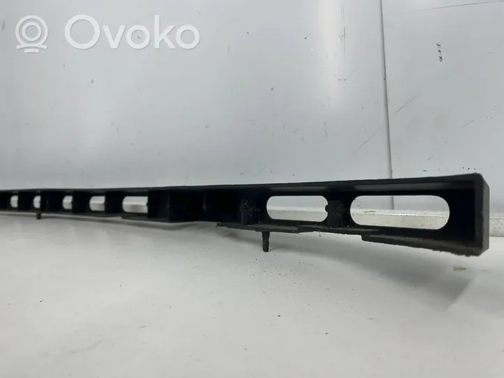 Volkswagen Multivan T4 Absorber zderzaka przedniego 701807183b