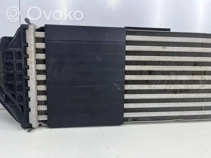 Audi A4 S4 B9 Chłodnica powietrza doładowującego / Intercooler 80a145805j