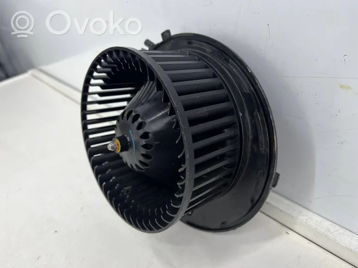Skoda Octavia Mk3 (5E) Ventola riscaldamento/ventilatore abitacolo 5wb819015