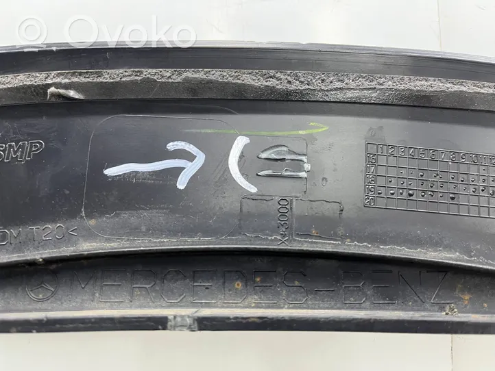 Mercedes-Benz GLE W167 Listwa błotnika tylnego a1678850400