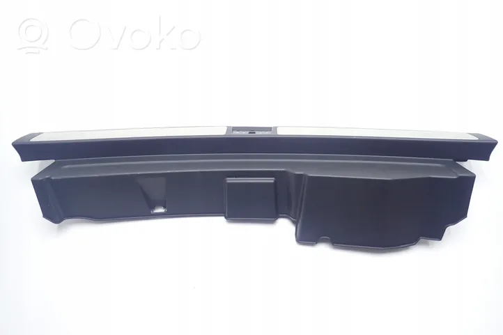 Volkswagen Touareg III Bagažinės slenksčio apdaila 760863459C