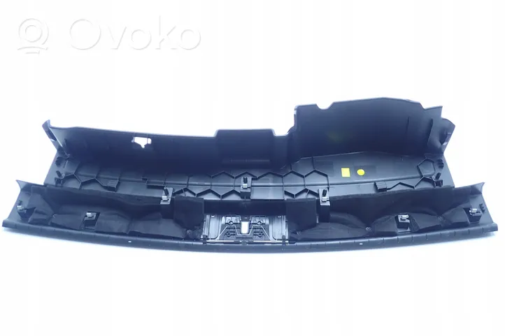 Volkswagen Touareg III Bagažinės slenksčio apdaila 760863459C