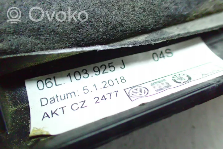 Audi A7 S7 4K8 Variklio dangtis (apdaila) 06L103925J