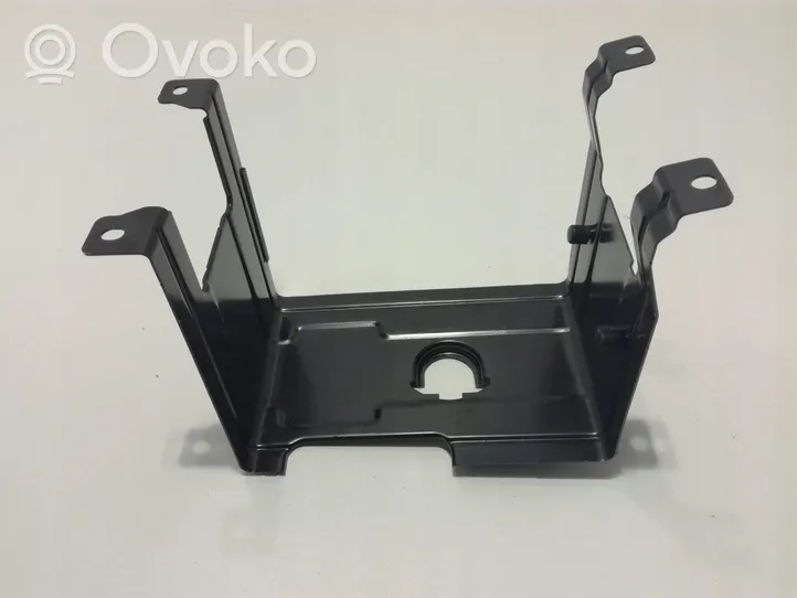 Volkswagen Polo VI AW Staffa di montaggio della batteria 6C0802631