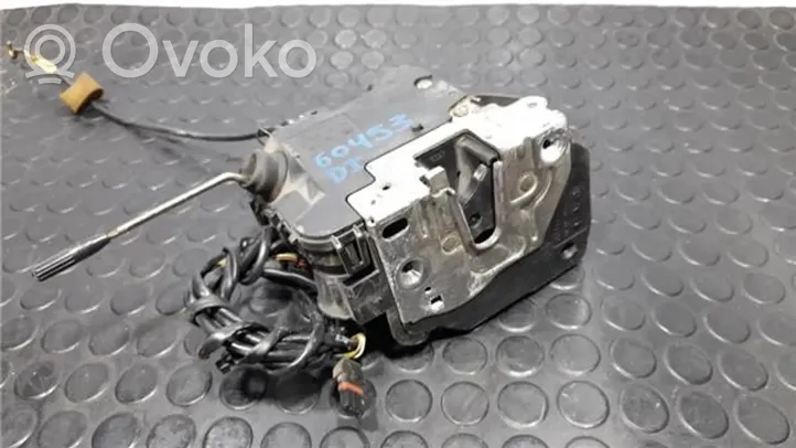 Mercedes-Benz C W203 Moteur de verrouillage porte avant 2037200135