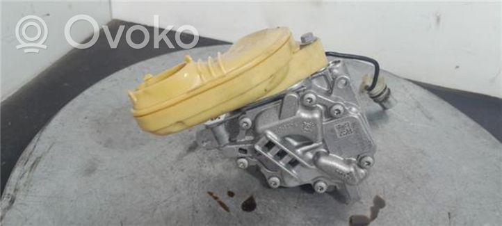 Nissan Juke I F15 Öljypumppu 150002257R