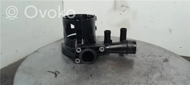 Mercedes-Benz E W212 Boîtier de filtre à carburant A6512003700