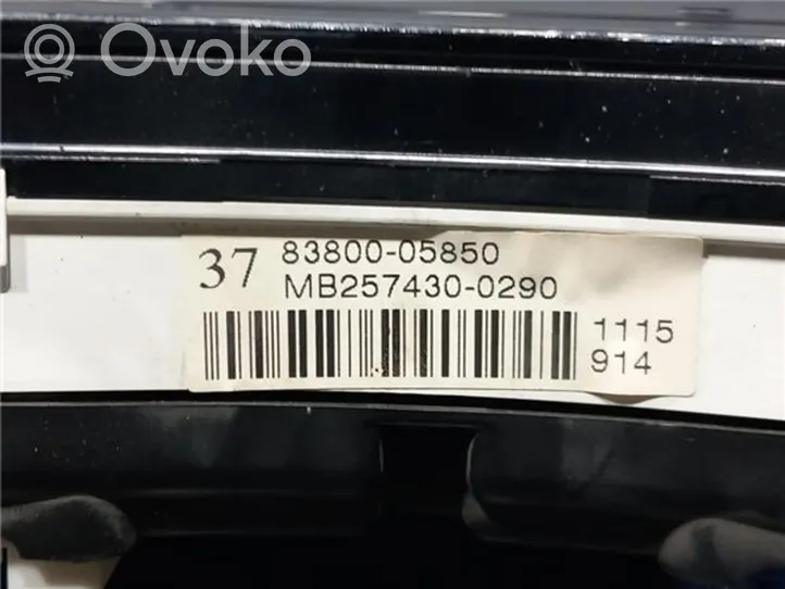 Toyota Avensis T220 Nopeusmittari (mittaristo) 83800-05850