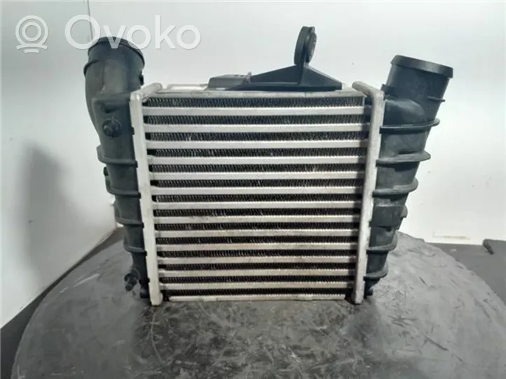 Volkswagen Polo IV 9N3 Chłodnica powietrza doładowującego / Intercooler 6Q0145804A