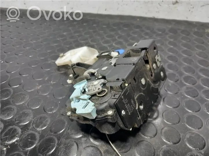 Volkswagen Caddy Etuoven lukon moottori 3D1837015AB