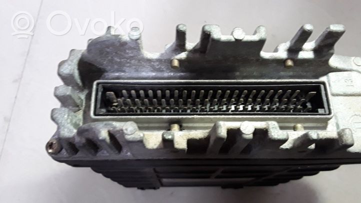 Volkswagen Sharan Calculateur moteur ECU 0281001366367