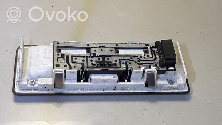 BMW 3 E46 Kitas salono žibintas 8364928