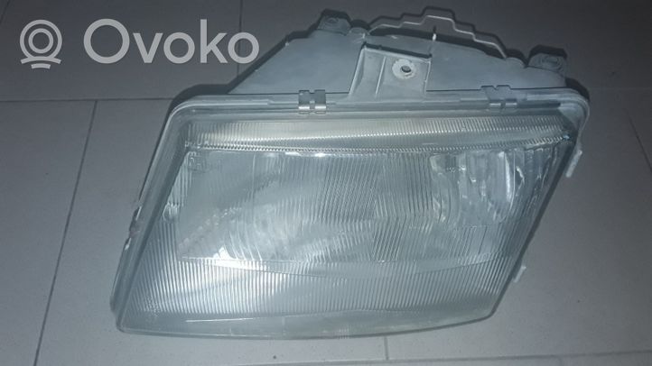 Mercedes-Benz Vito Viano W638 Lampa przednia 