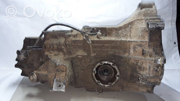 Audi A6 S6 C4 4A Mehāniska 5 ātrumu pārnesumkārba 012301103J