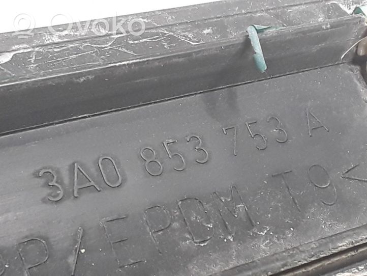 Volkswagen PASSAT B4 Takaoven lista (muoto) 3A0853753A