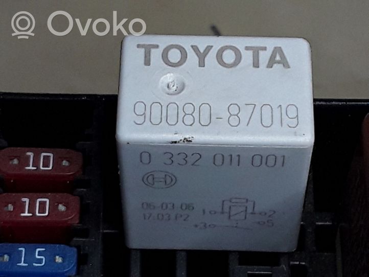 Toyota Avensis T250 Modulo fusibile 9098702016
