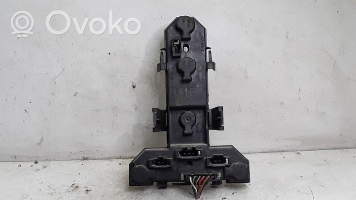 Volkswagen Bora Galinio žibinto detalė 1J5945257