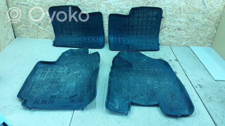 Toyota Corolla E120 E130 Kit tapis de sol auto 201402