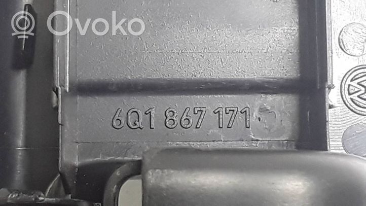 Volkswagen Polo Moldura del interruptor de la ventana de la puerta delantera 6Q1867171