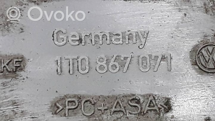 Volkswagen Touran I Pas bezpieczeństwa fotela tylnego środkowego 5425588