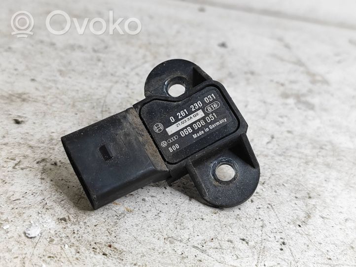 Volkswagen Polo Air pressure sensor 06B906051