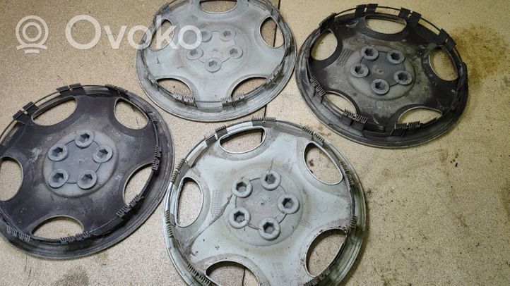 Dodge Caravan Mozzo/copricerchi/borchia della ruota R14 4684256