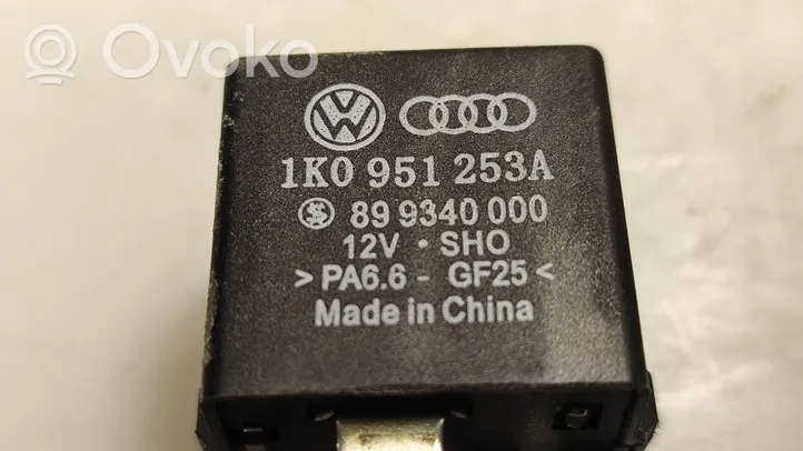 Volkswagen PASSAT CC Inne przekaźniki 1K0951253A