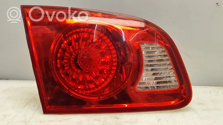 Hyundai Santa Fe Lampy tylnej klapy bagażnika 924052B000