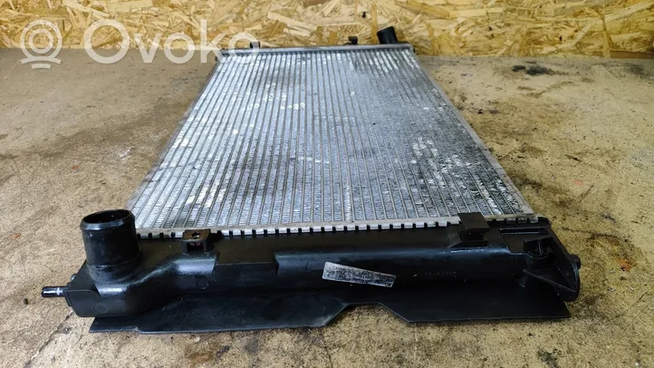 Toyota Corolla Verso E121 Radiateur de refroidissement 64647A