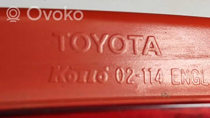 Toyota Auris 150 Aizmugurējais lukturis virsbūvē 02114