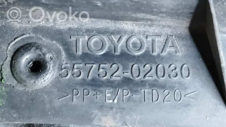 Toyota Auris 150 Pyyhinkoneiston lista 5578302050