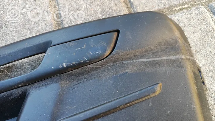 Opel Vivaro Kratka dolna zderzaka przedniego 9811823877