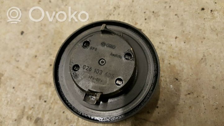 Volkswagen Golf I Oil filler cap 026103485