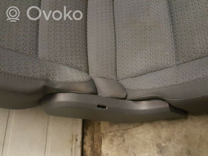 Volkswagen Touran II Rear seat 1T0010357R