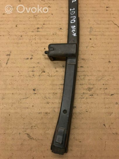 Volkswagen Golf II Front door windshield rail 