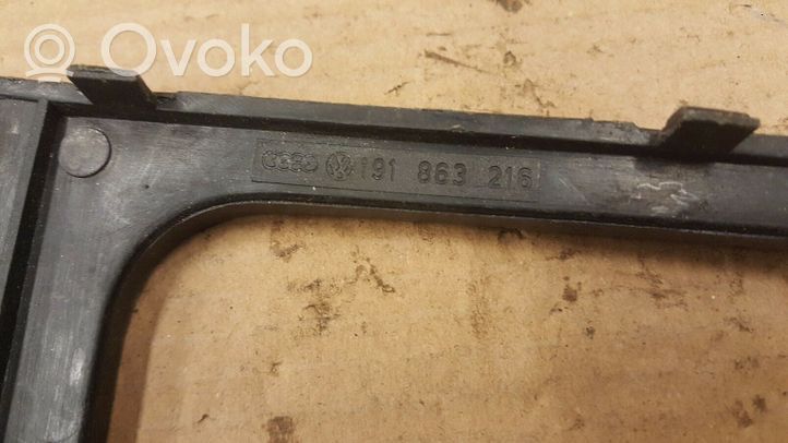 Volkswagen Golf II Ramka drążka zmiany biegów 191863216