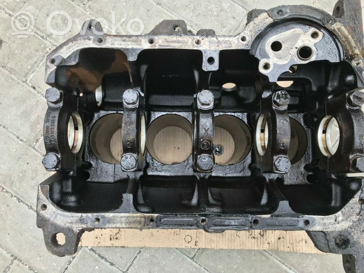 Volkswagen Jetta II Engine block 