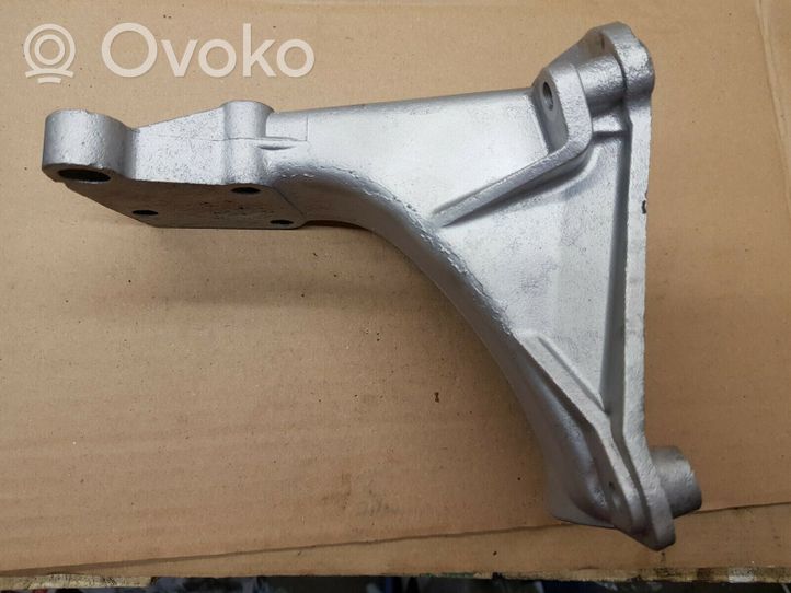 Volkswagen Jetta II Engine mount bracket 191199354C