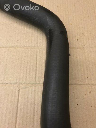 Volkswagen Jetta II Engine coolant pipe/hose 191121101S