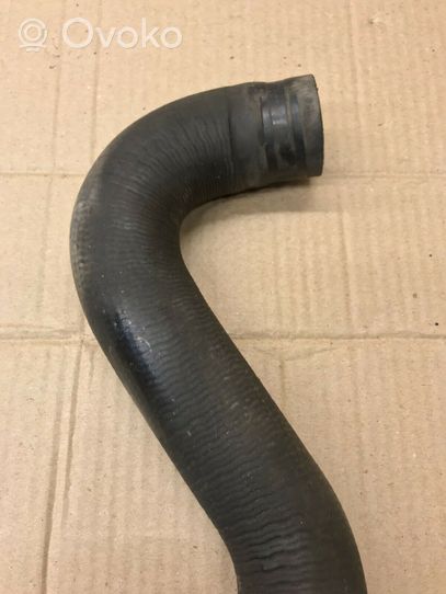 Volkswagen Jetta II Engine coolant pipe/hose 191121051