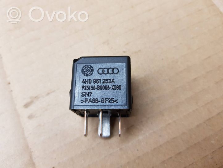 Volkswagen Eos Other relay 4H0951253A