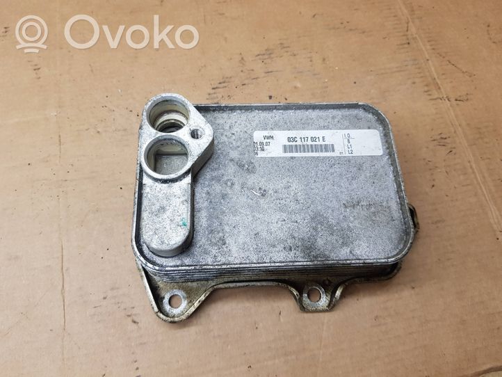 Volkswagen Eos Radiateur d'huile moteur 03C117021E